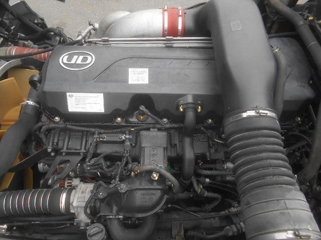 Nissan QUON 2014-11 7199698-16