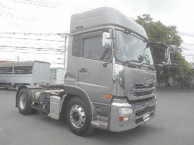 Nissan QUON 2014-11 7199698-1