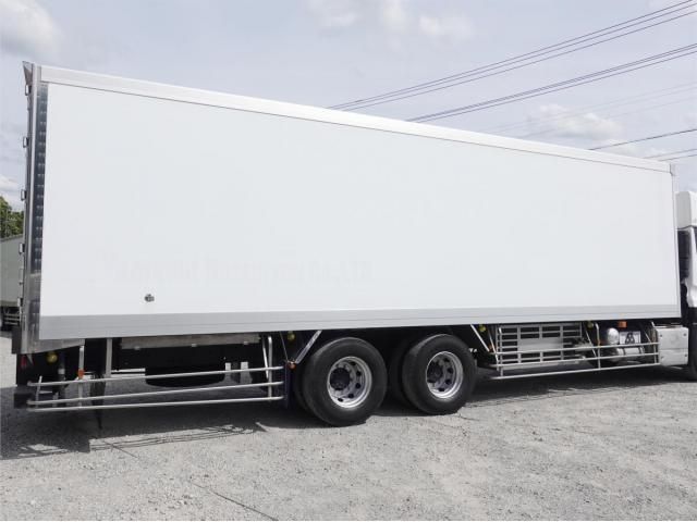 Nissan QUON 2019-12 7199690-9