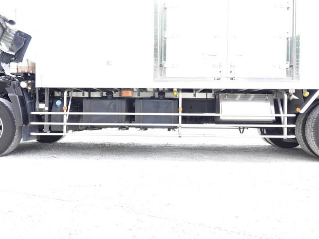 Nissan QUON 2019-12 7199690-27