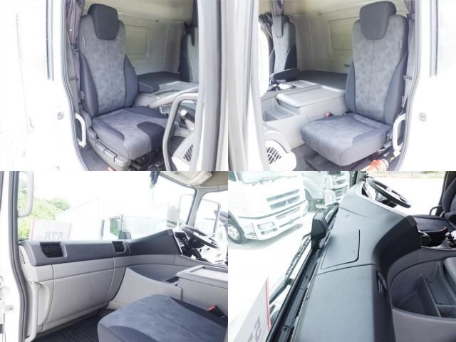 Nissan QUON 2019-12 7199690-28
