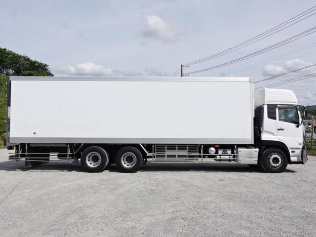 Nissan QUON 2019-12 7199690-8
