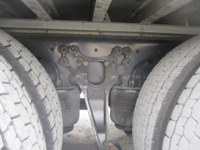 Nissan QUON 2013-10 7199707-17