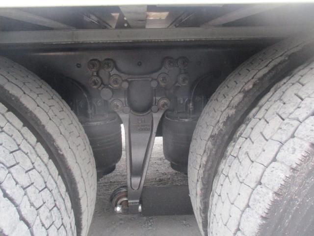 Nissan QUON 2013-10 7199707-20