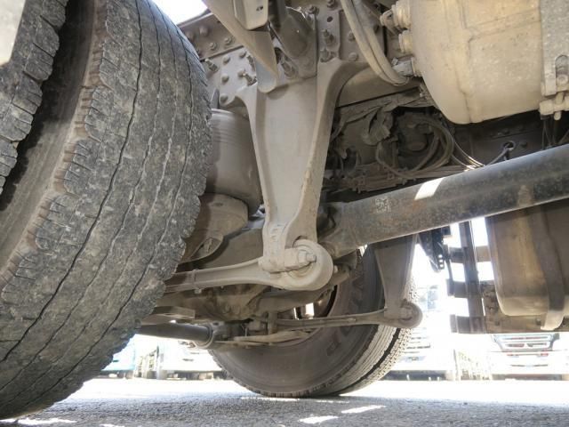 Nissan QUON 2020-10 7199689-13