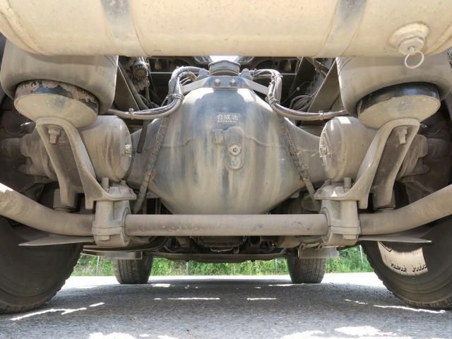 Nissan QUON 2020-10 7199689-14