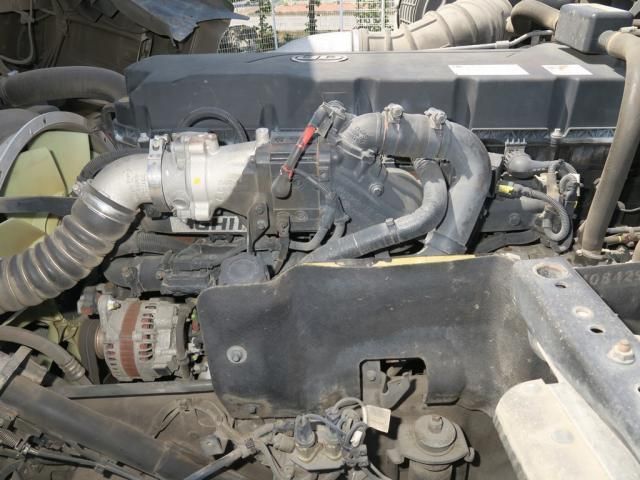 Nissan QUON 2020-10 7199689-17