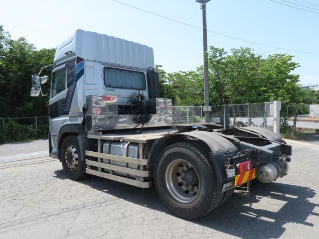 Nissan QUON 2020-10 7199689-2
