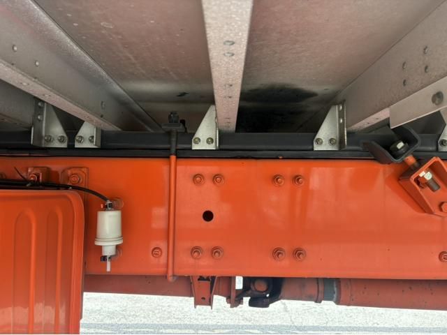 Nissan QUON 2019-01 7199688-18