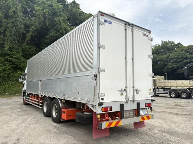 Nissan QUON 2019-01 7199688-1