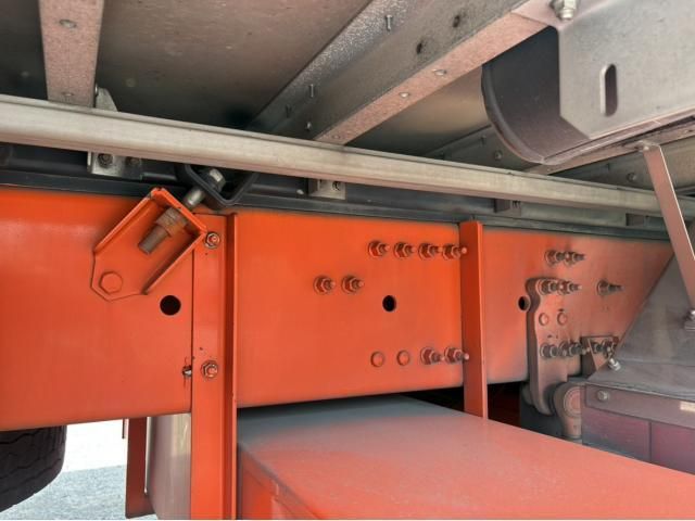Nissan QUON 2019-01 7199688-26