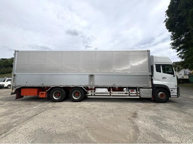 Nissan QUON 2019-01 7199688-7