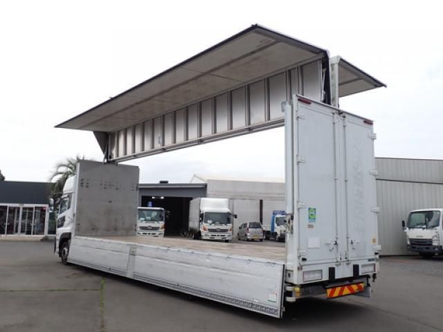 Nissan QUON 2020-09 7199687-22