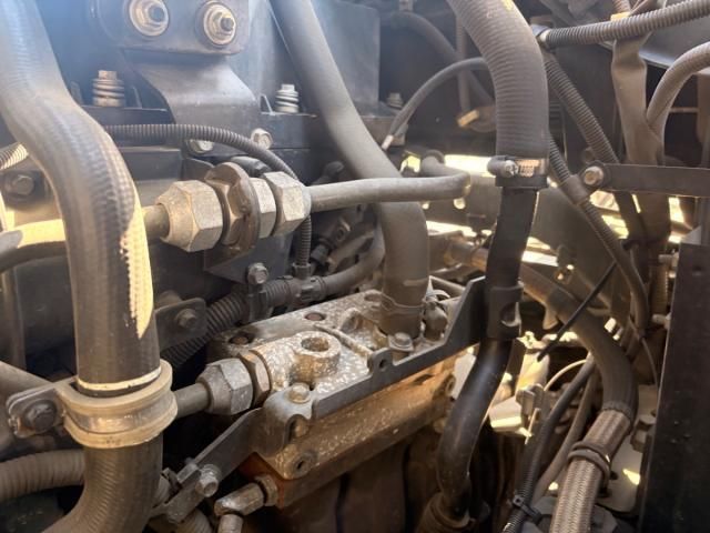 Nissan QUON 2017-08 7199712-26