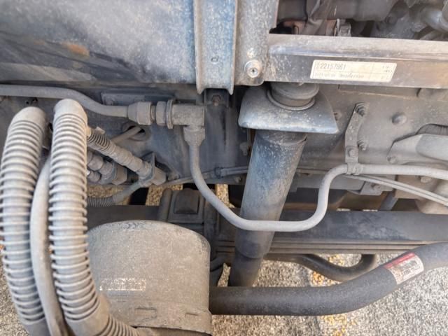 Nissan QUON 2017-08 7199712-28