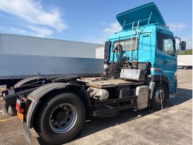 Nissan QUON 2017-08 7199712-2