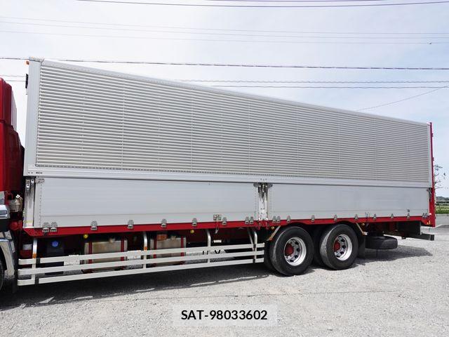 Nissan QUON 2019-03 7216158-12