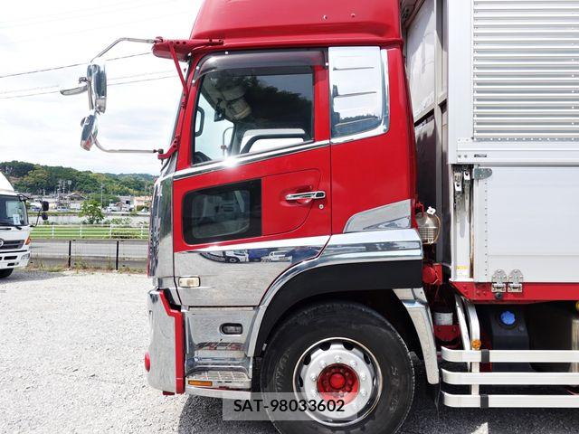 Nissan QUON 2019-03 7216158-14