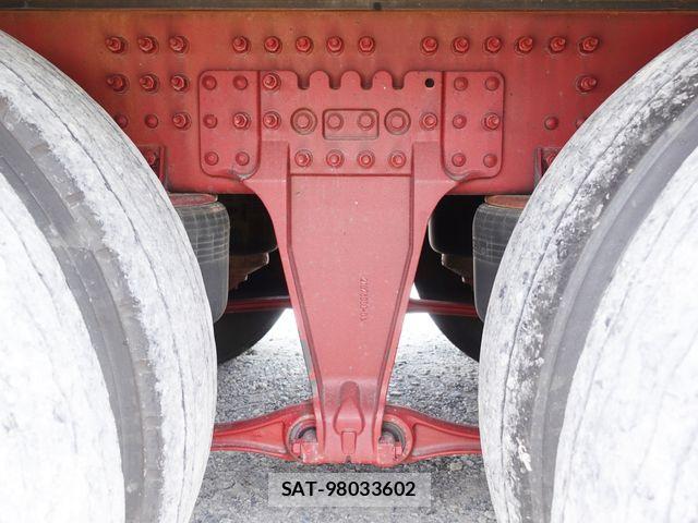 Nissan QUON 2019-03 7216158-22