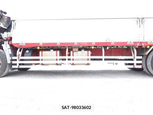Nissan QUON 2019-03 7216158-23