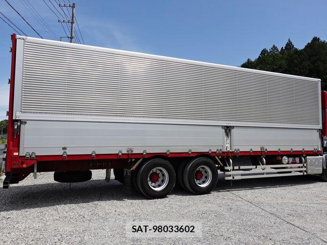 Nissan QUON 2019-03 7216158-8