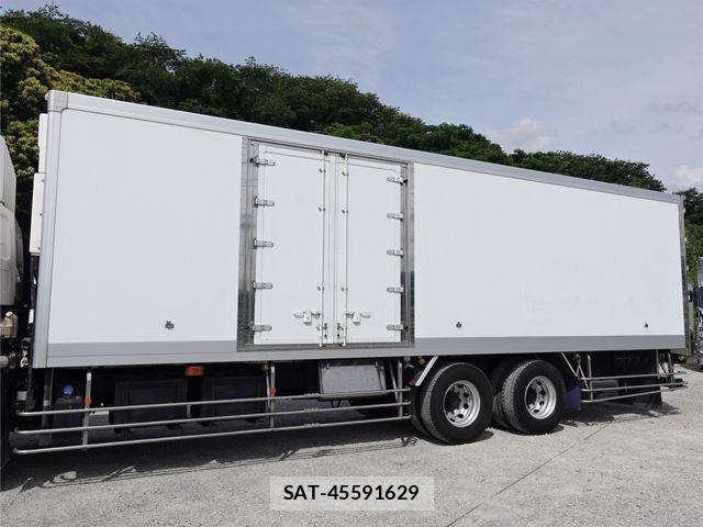 Nissan QUON 2019-12 7223963-10