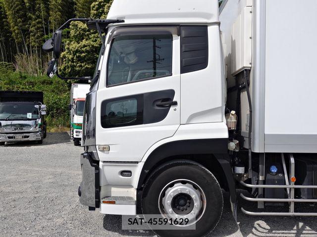 Nissan QUON 2019-12 7223963-12