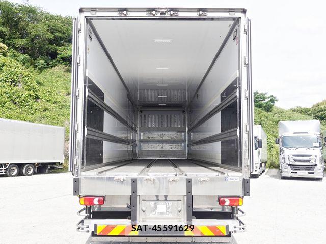 Nissan QUON 2019-12 7223963-14