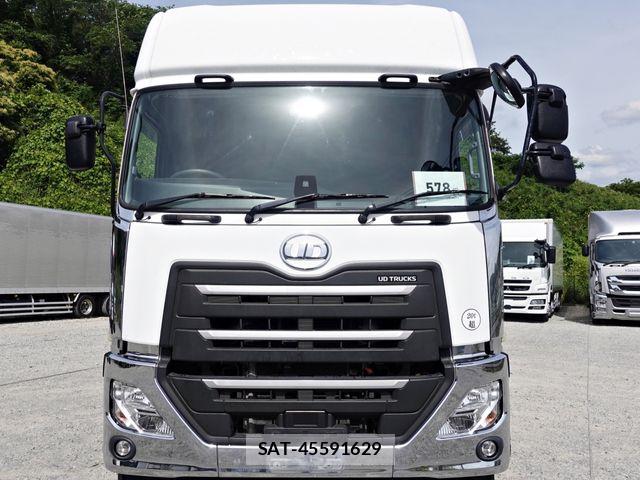 Nissan QUON 2019-12 7223963-1