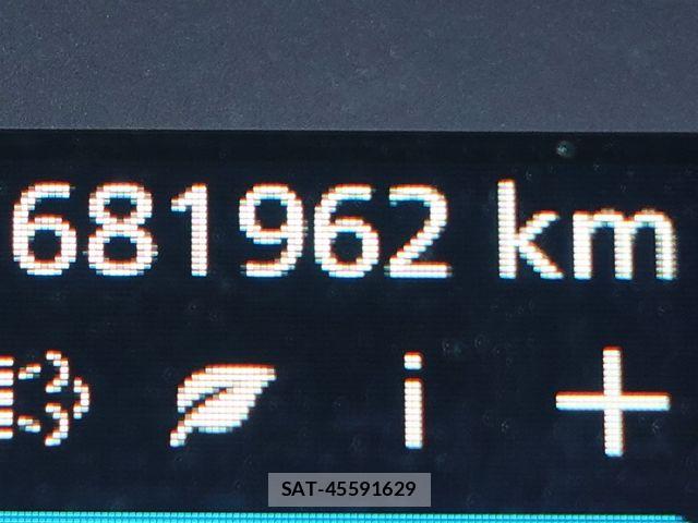 Nissan QUON 2019-12 7223963-29
