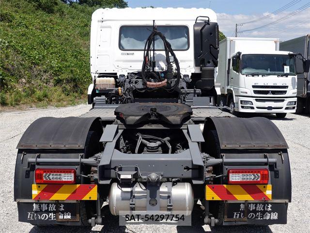 Nissan QUON 2022-10 7223962-8
