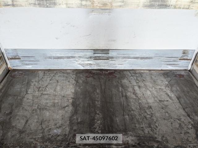 Nissan QUON 2020-03 7252015-15