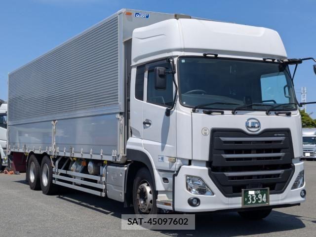 Nissan QUON 2020-03 7252015-1