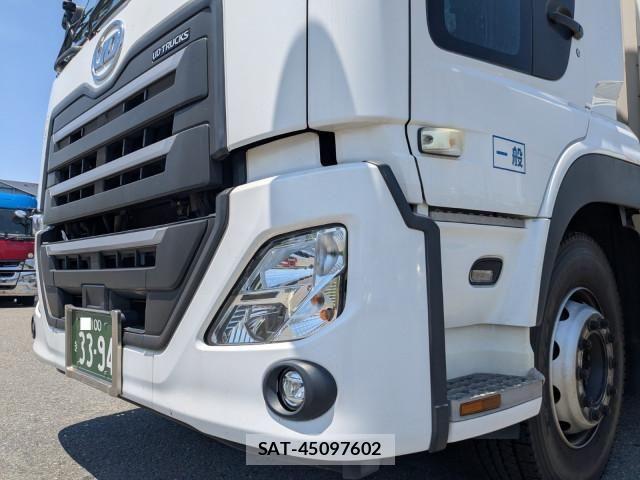 Nissan QUON 2020-03 7252015-25