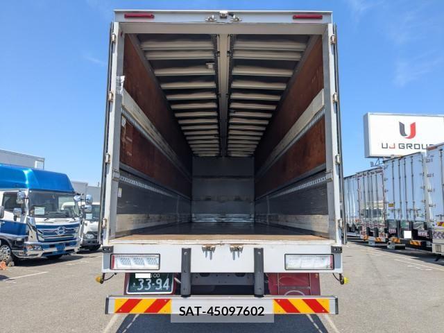 Nissan QUON 2020-03 7252015-7