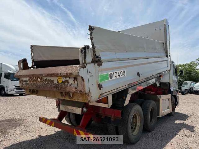 Nissan QUON 2014-03 7252021-4