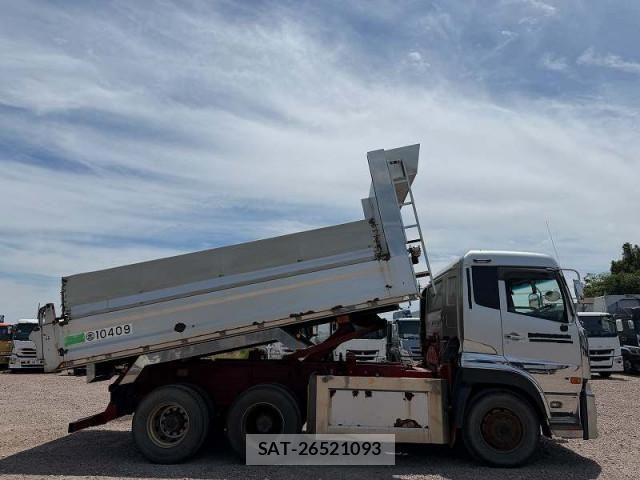 Nissan QUON 2014-03 7252021-5