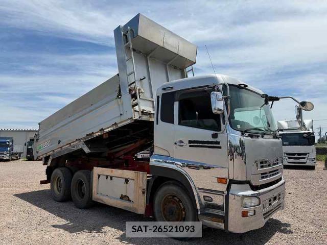 Nissan QUON 2014-03 7252021-6