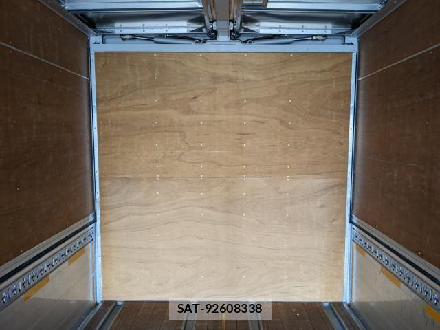 Nissan QUON 2017-04 7252019-14