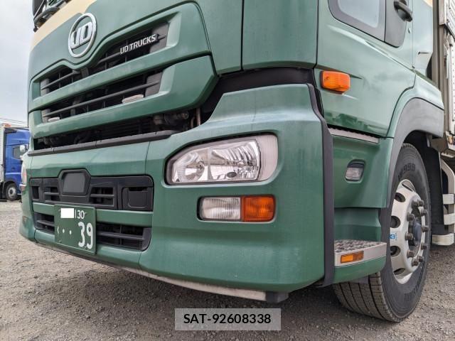 Nissan QUON 2017-04 7252019-24