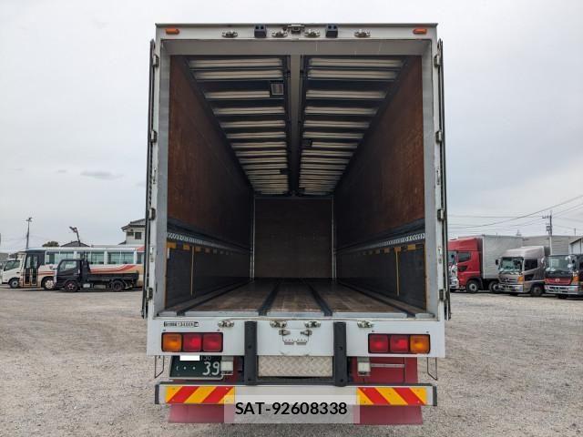 Nissan QUON 2017-04 7252019-7