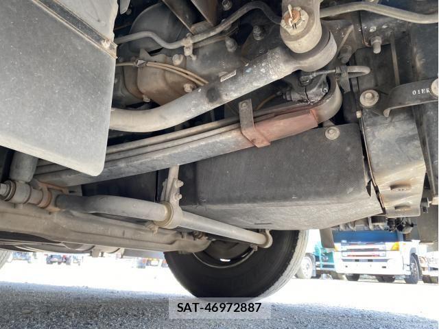 Nissan QUON 2018-06 7252023-18