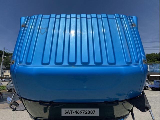 Nissan QUON 2018-06 7252023-28