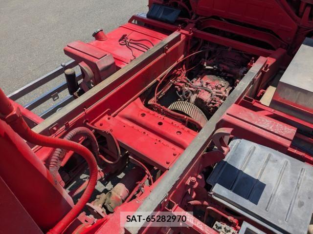 Nissan QUON 2013-06 7252022-18