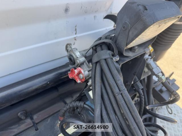 Nissan QUON 2019-03 7252017-13