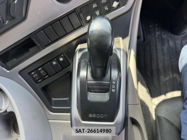 Nissan QUON 2019-03 7252017-26