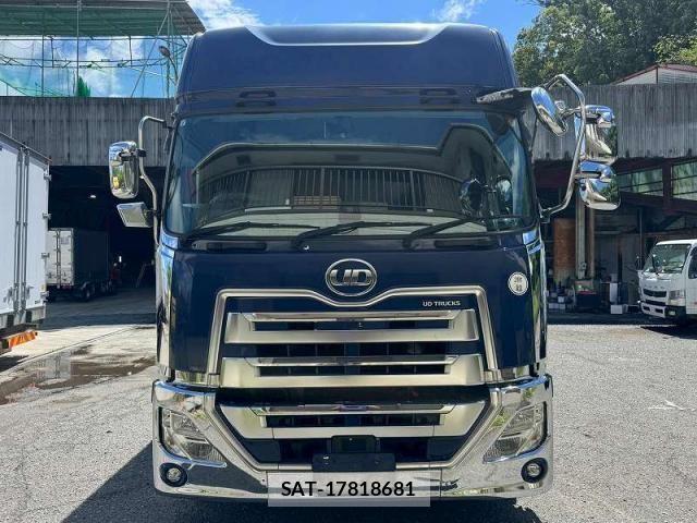 Nissan QUON 2020-06 7252013-0