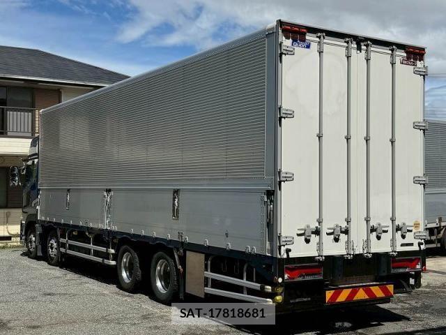 Nissan QUON 2020-06 7252013-3