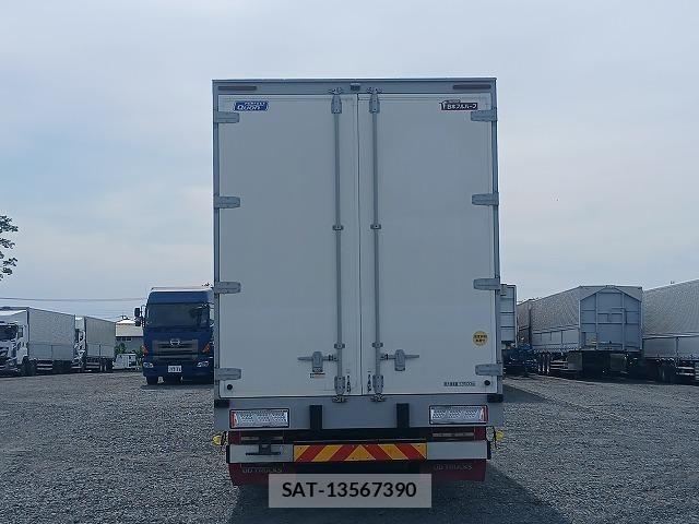 Nissan QUON 2022-06 7252014-21