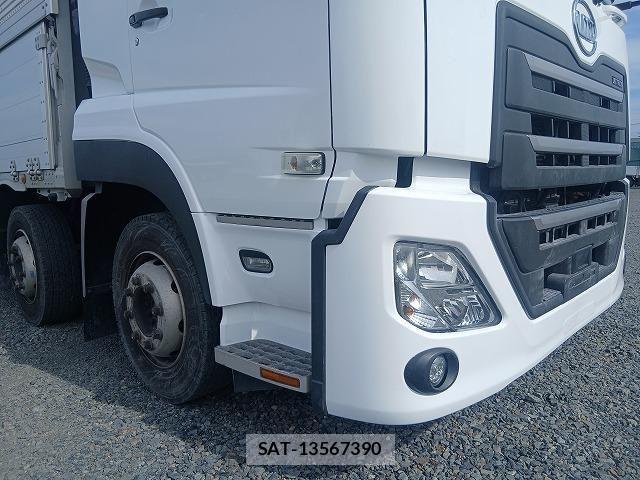Nissan QUON 2022-06 7252014-24